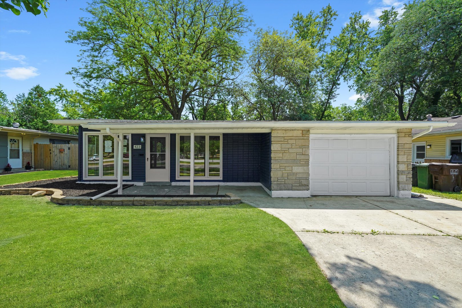 423 Lakewood Boulevard, Park Forest, IL 60466