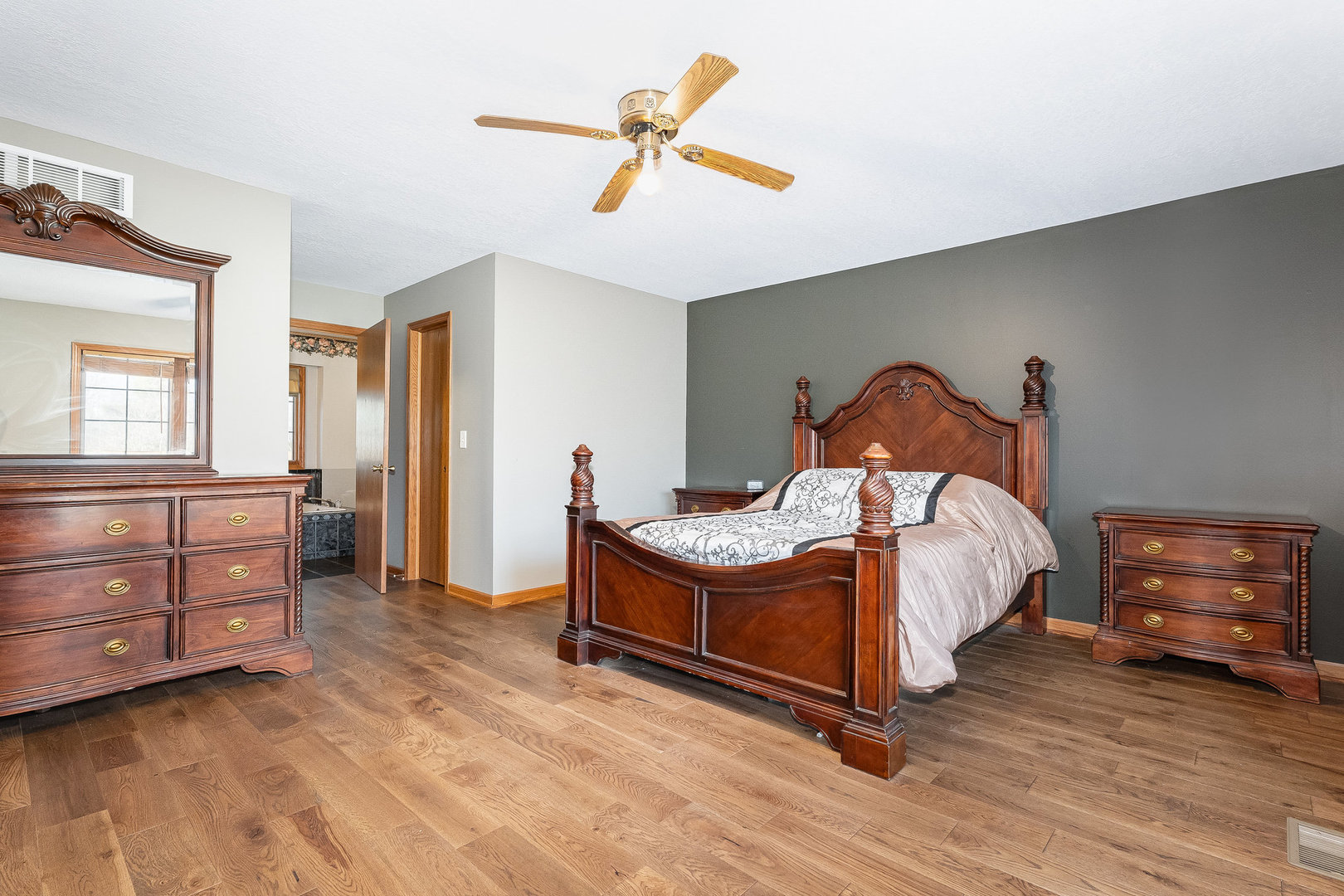 17707 W 113 Highway, Custer Park, IL 60481