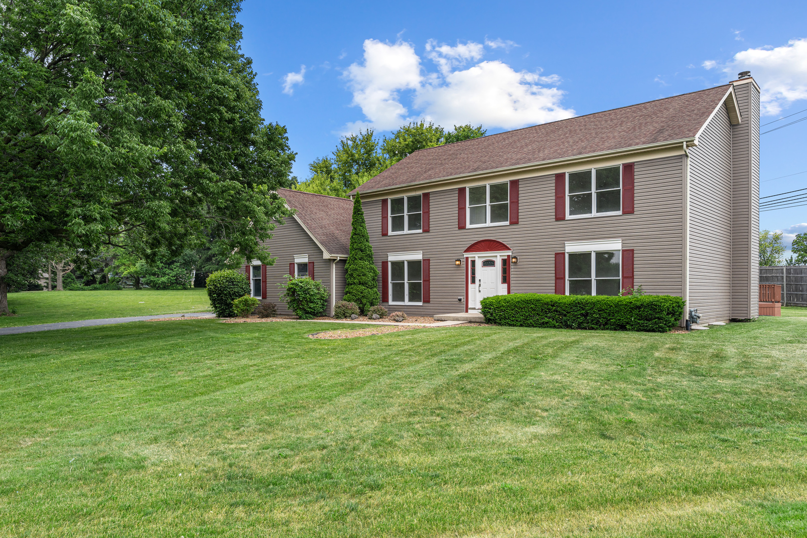 747 Jamestowne Court, Sleepy Hollow, IL 60118