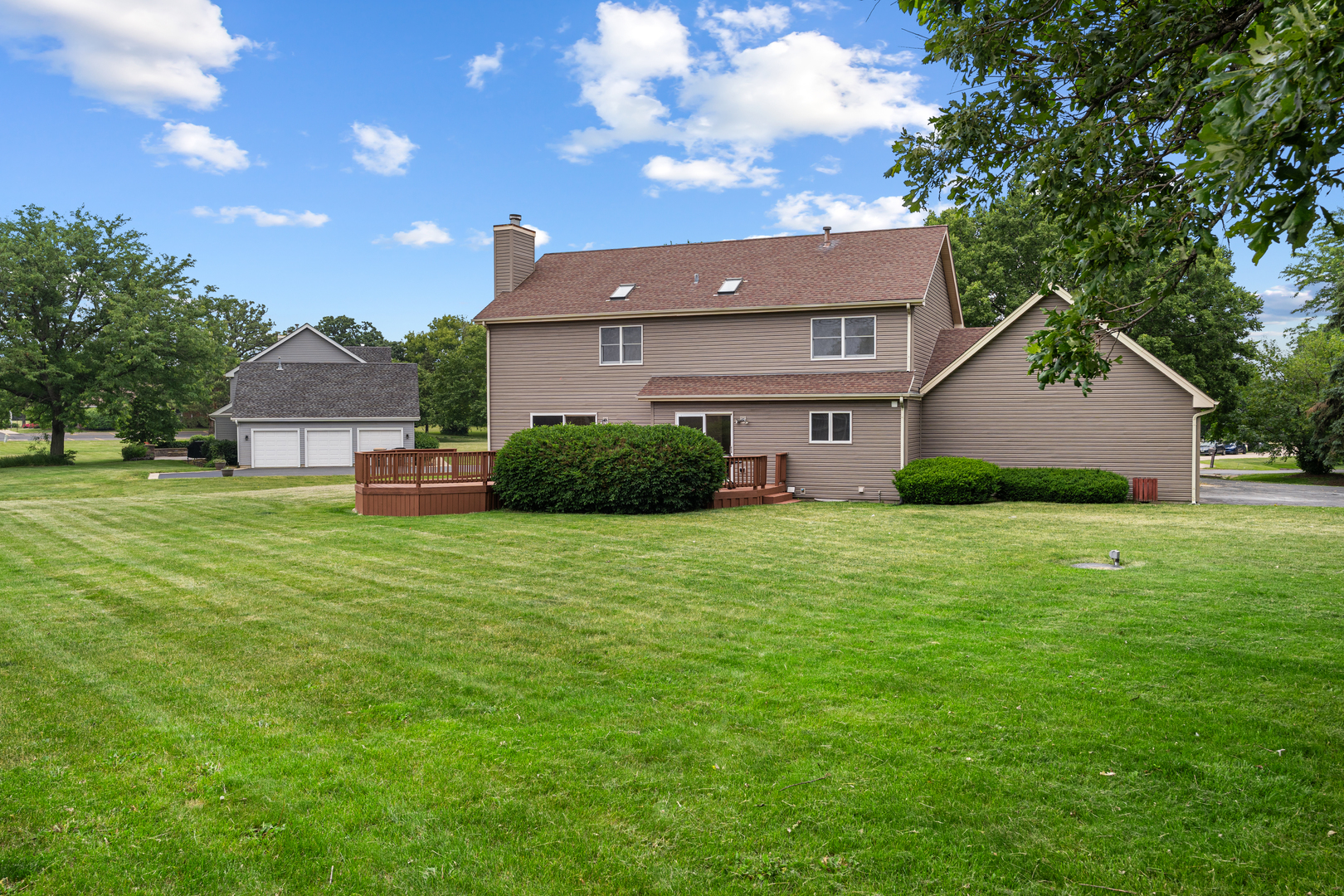 747 Jamestowne Court, Sleepy Hollow, IL 60118
