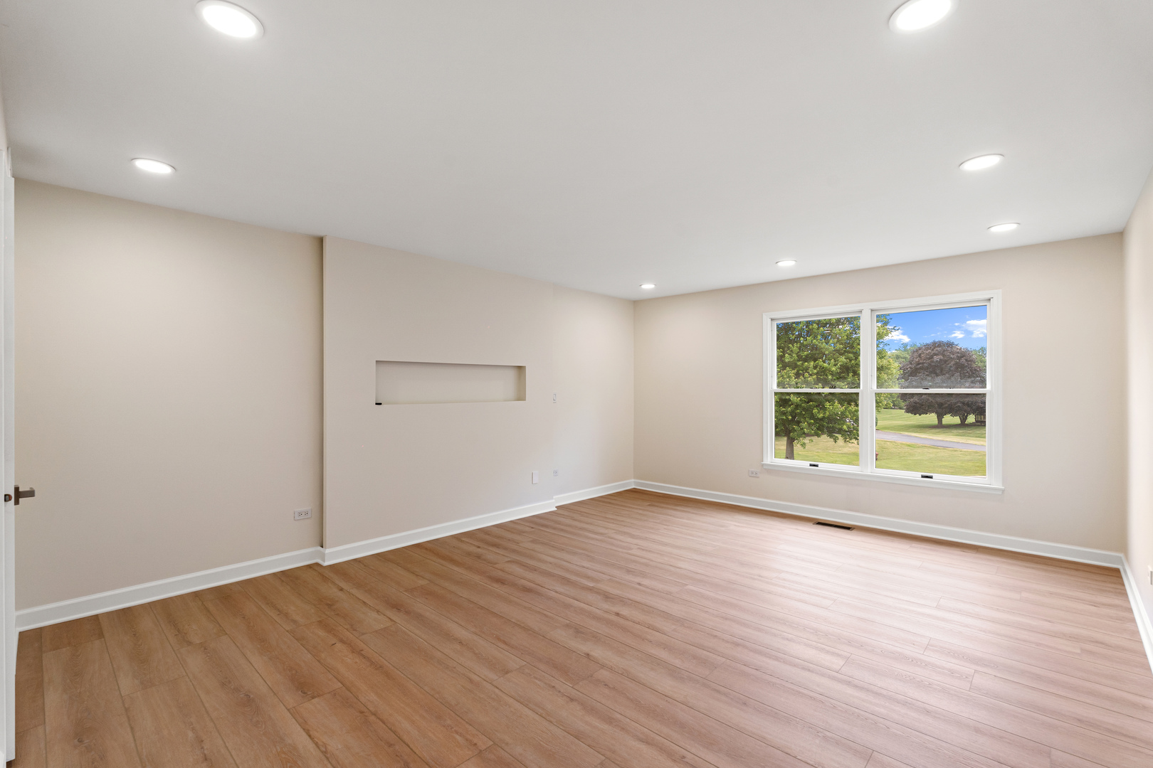 747 Jamestowne Court, Sleepy Hollow, IL 60118