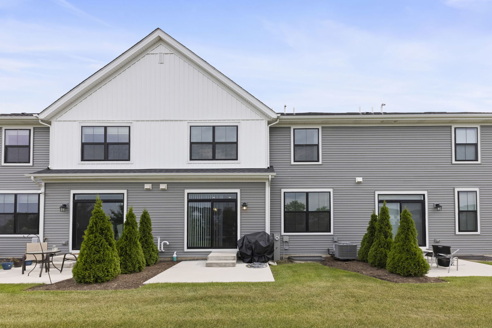 4202 Chelsea Manor Circle, Aurora, IL 60504