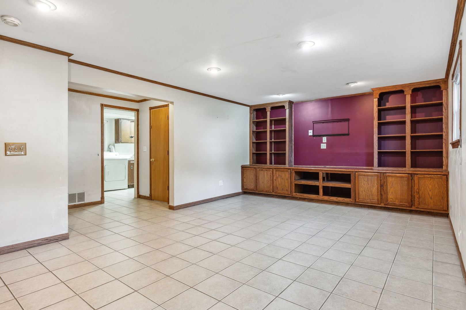 6517 Woodridge Drive, Woodridge, IL 60517