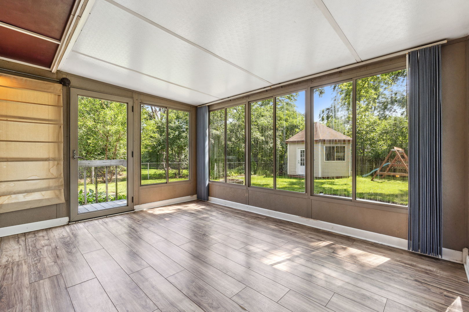 6517 Woodridge Drive, Woodridge, IL 60517