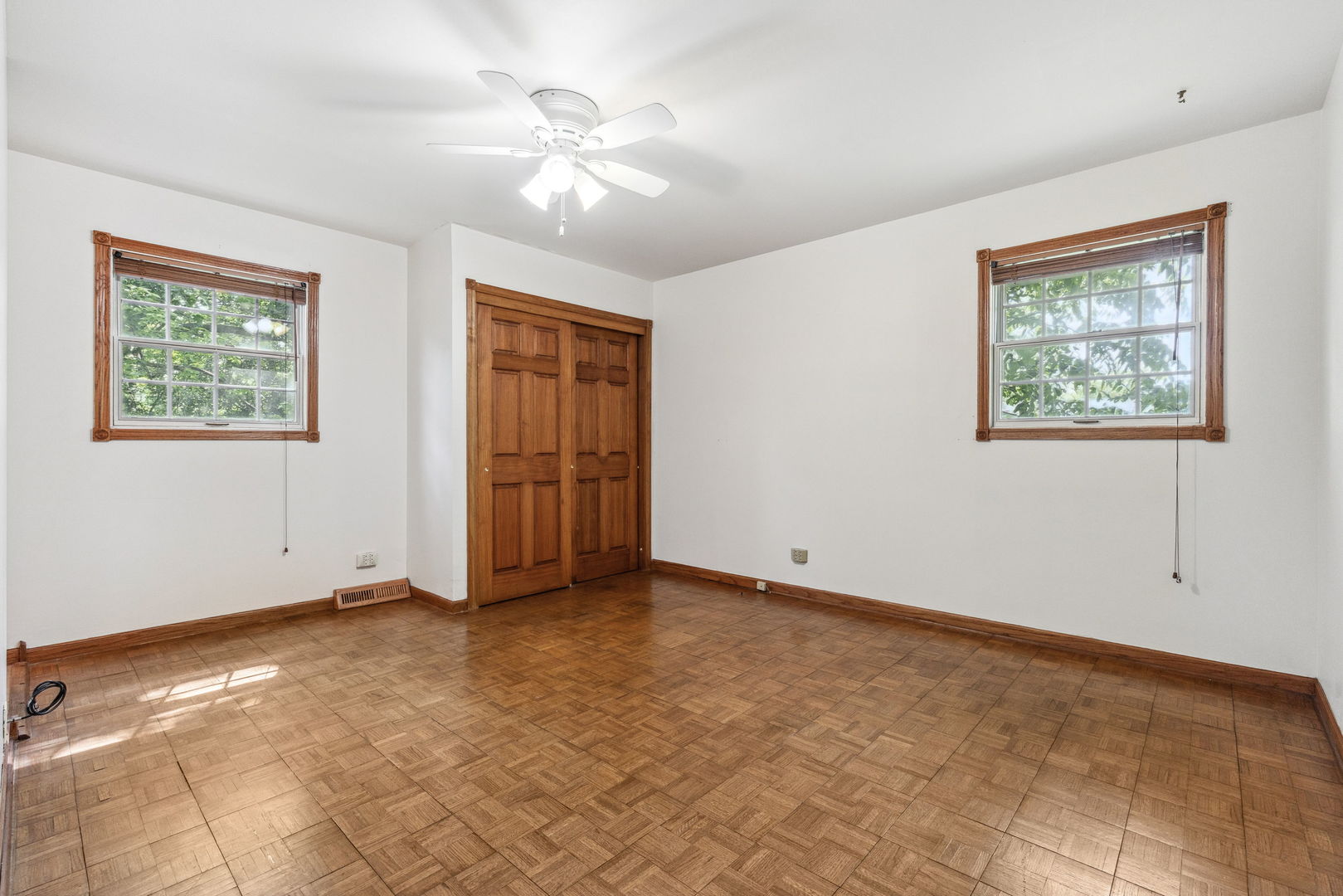 6517 Woodridge Drive, Woodridge, IL 60517