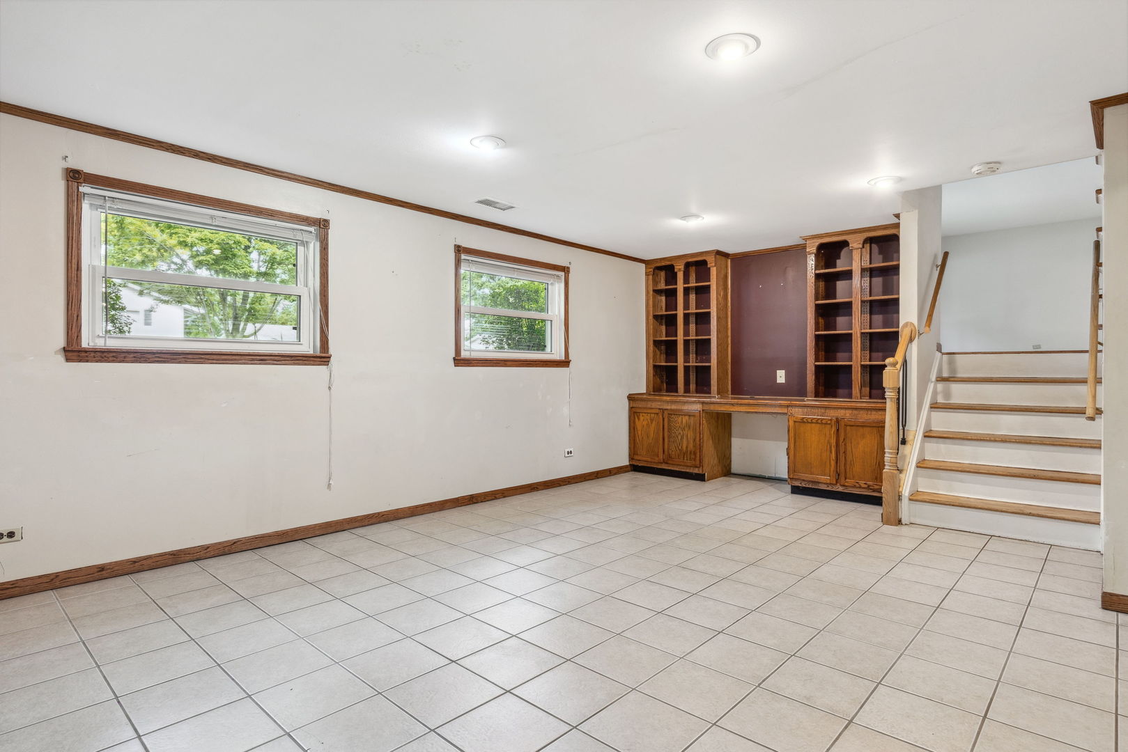 6517 Woodridge Drive, Woodridge, IL 60517