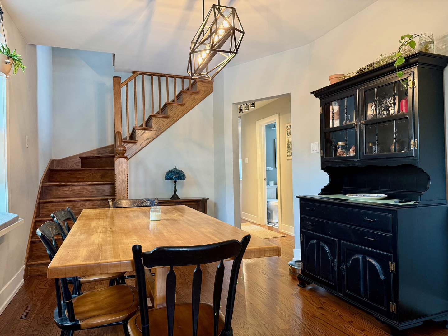 3401 W Beach Avenue, Chicago, IL 60651