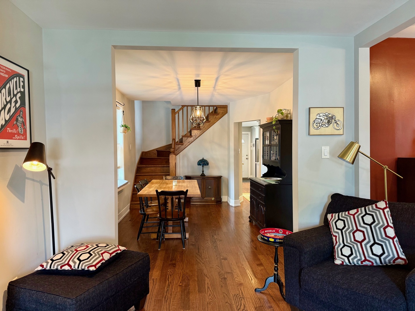 3401 W Beach Avenue, Chicago, IL 60651