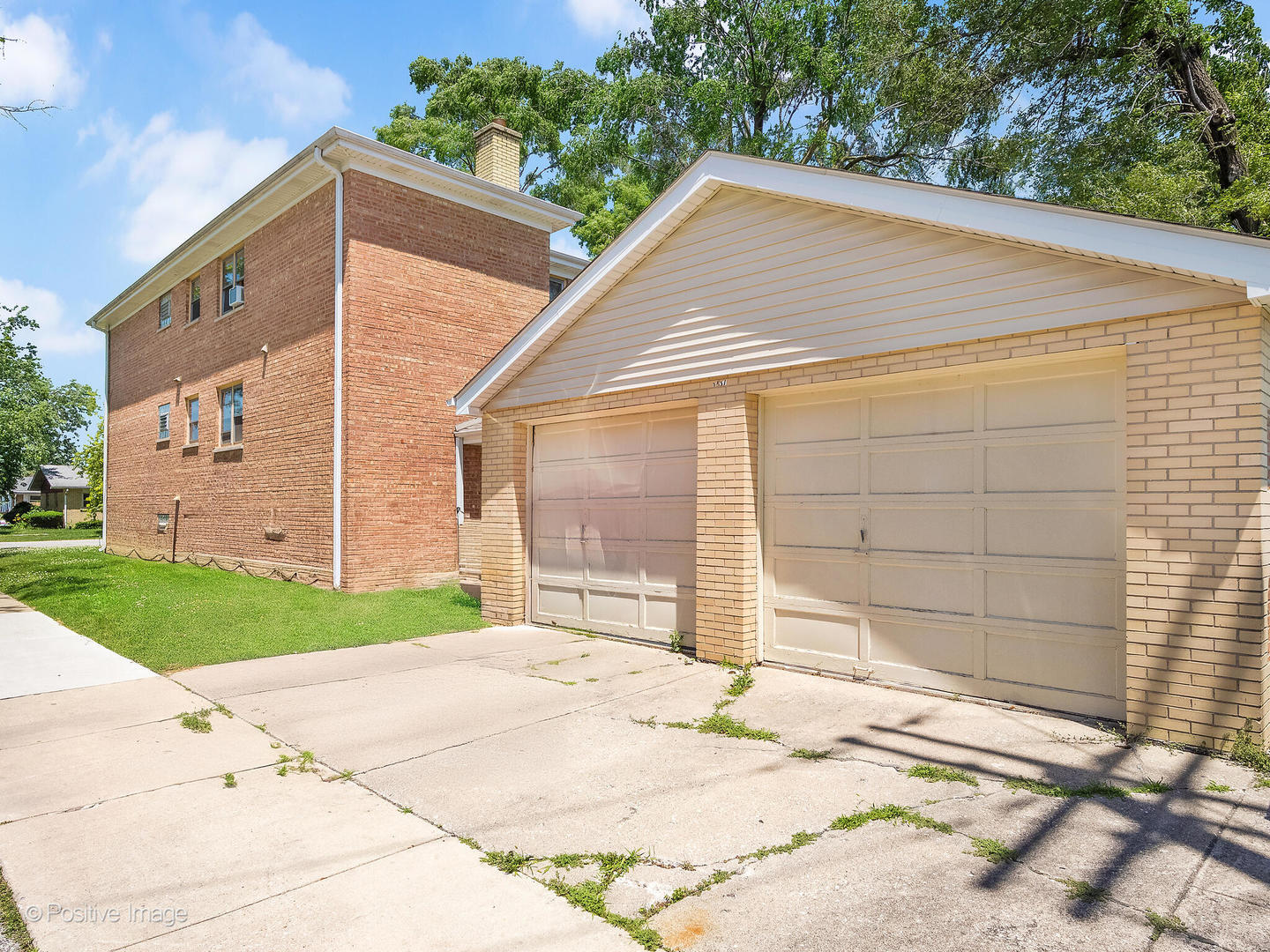 6737 W Lloyd Drive, Worth, IL 60482