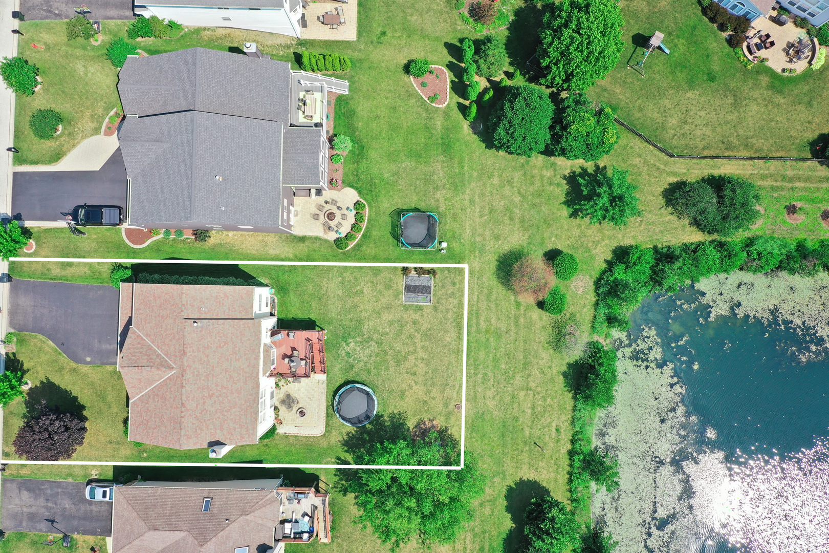 299 Cross Creek Lane, Lindenhurst, IL 60046