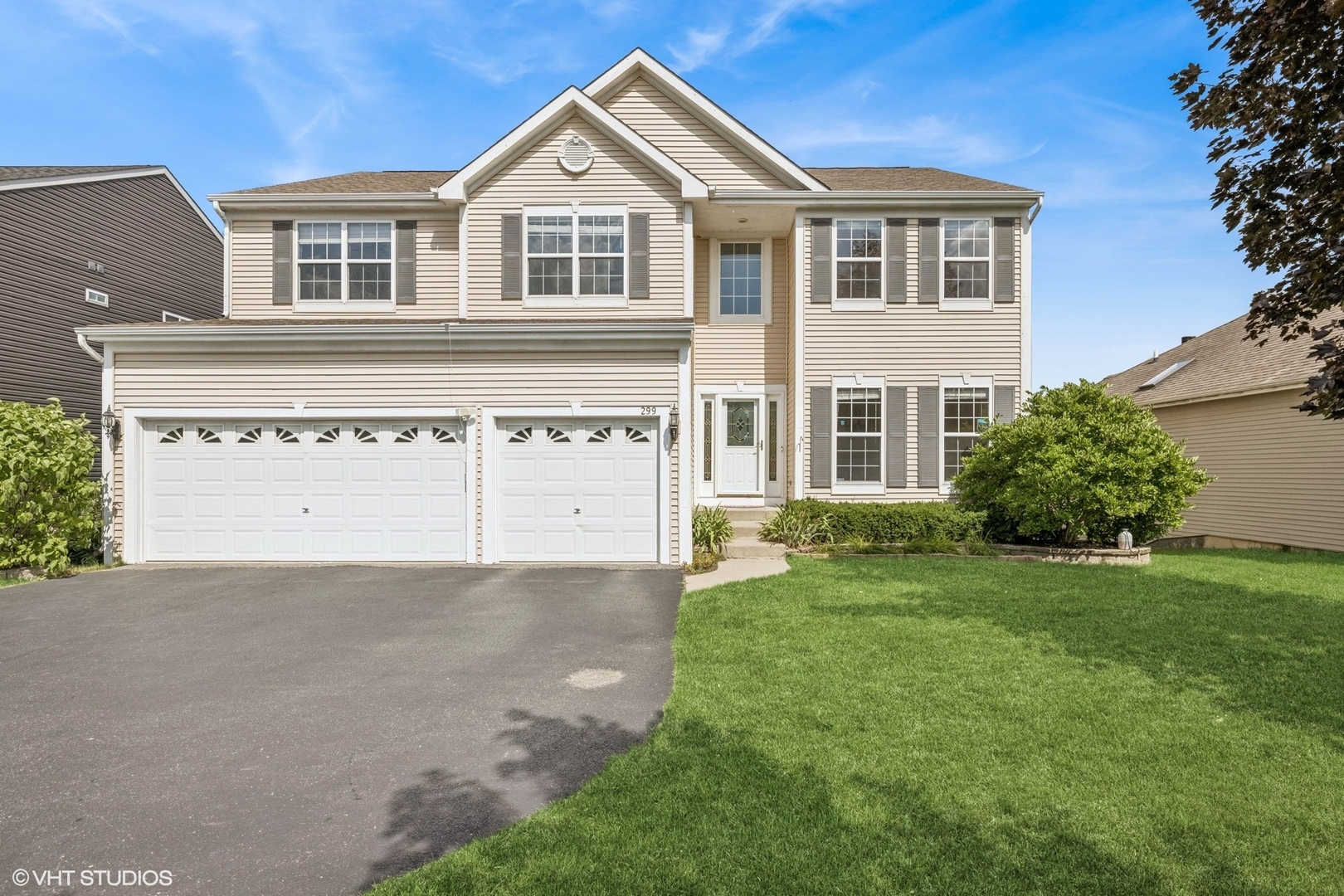 299 Cross Creek Lane, Lindenhurst, IL 60046