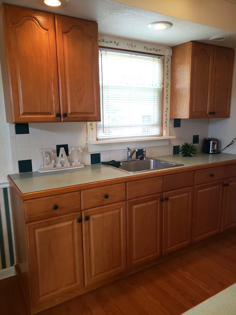 14643 Homan Avenue, Midlothian, IL 60445