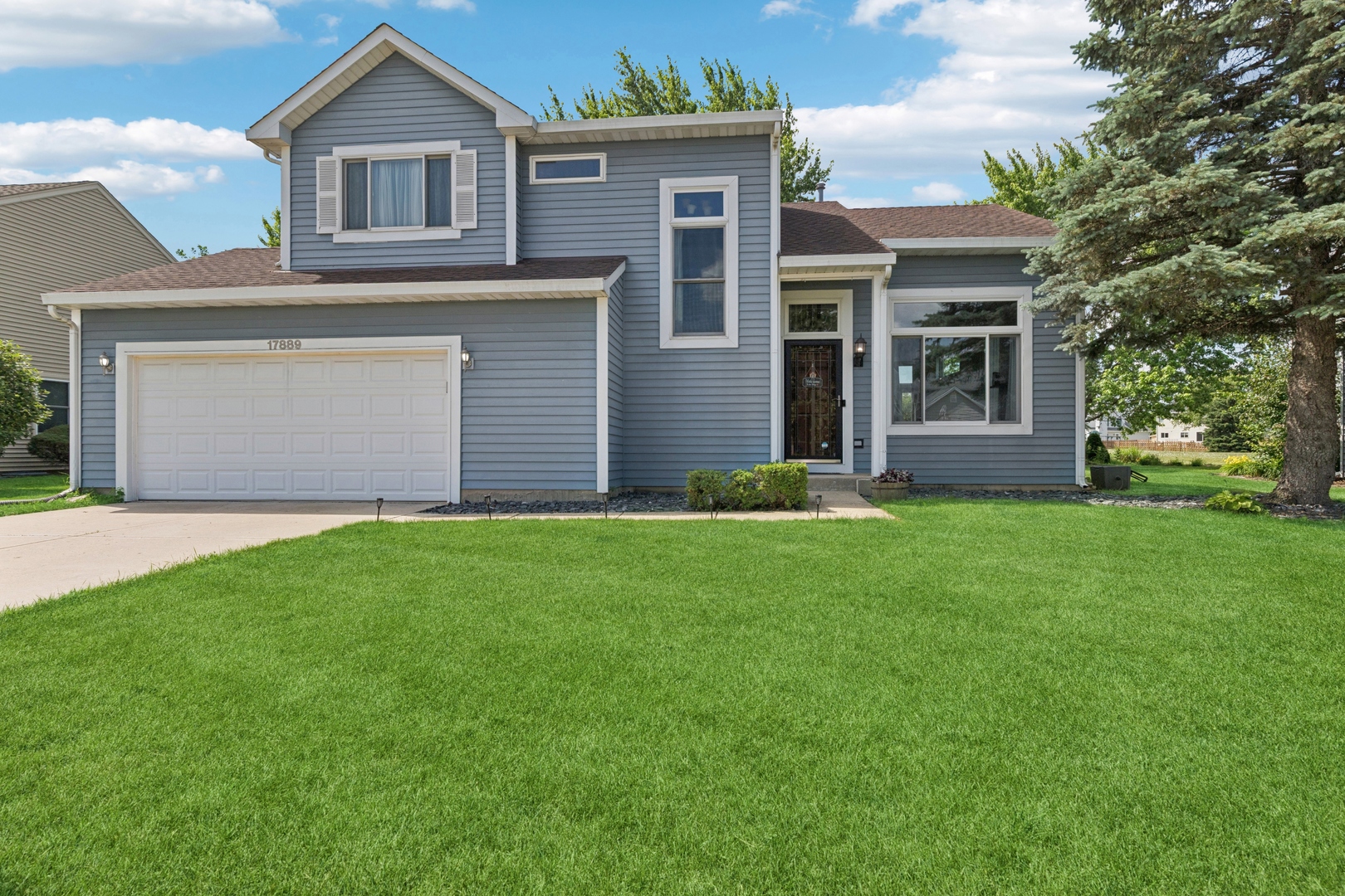 17889 W Elsbury Street, Gurnee, IL 60031