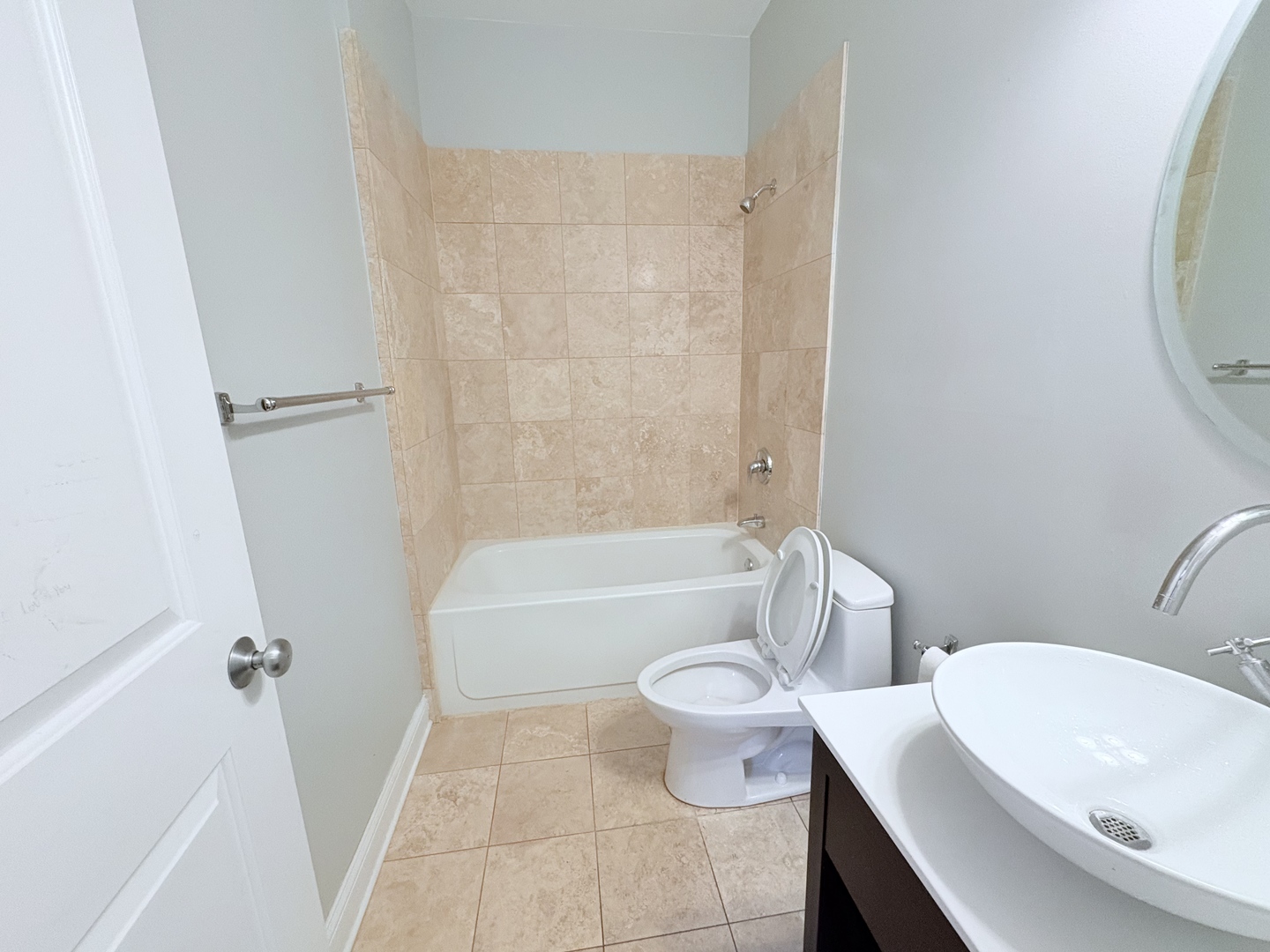 818 W Aldine Avenue #3, Chicago, IL 60657