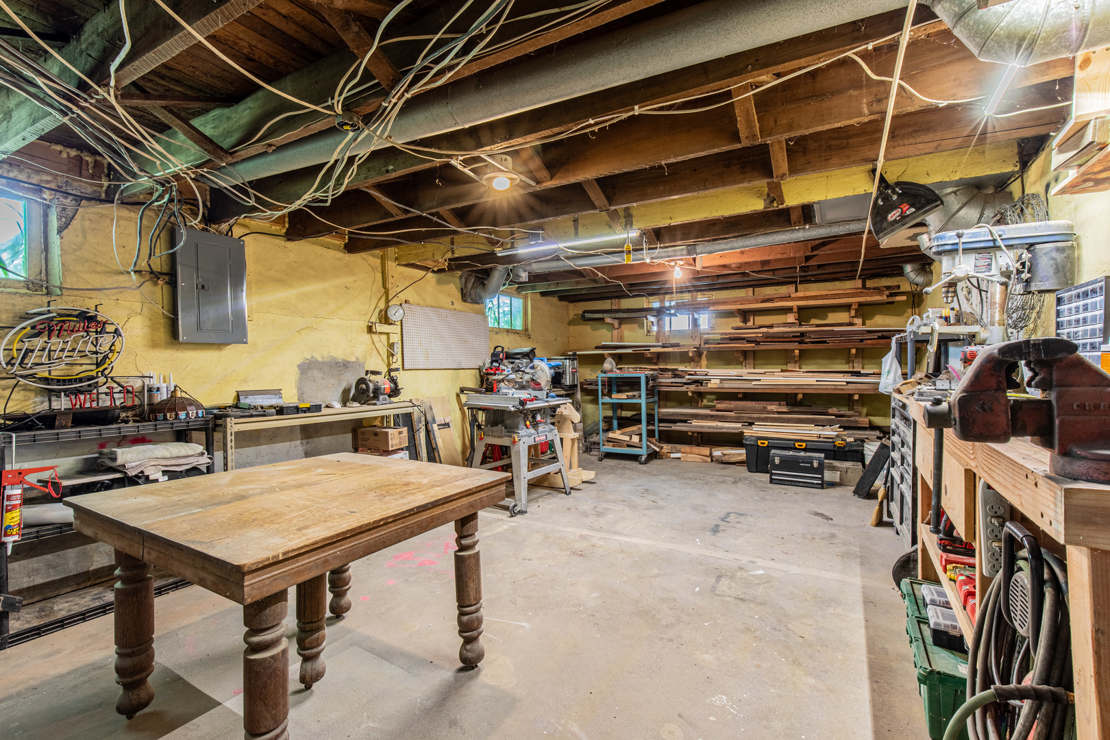 4116 E 13th Road, Earlville, IL 60518