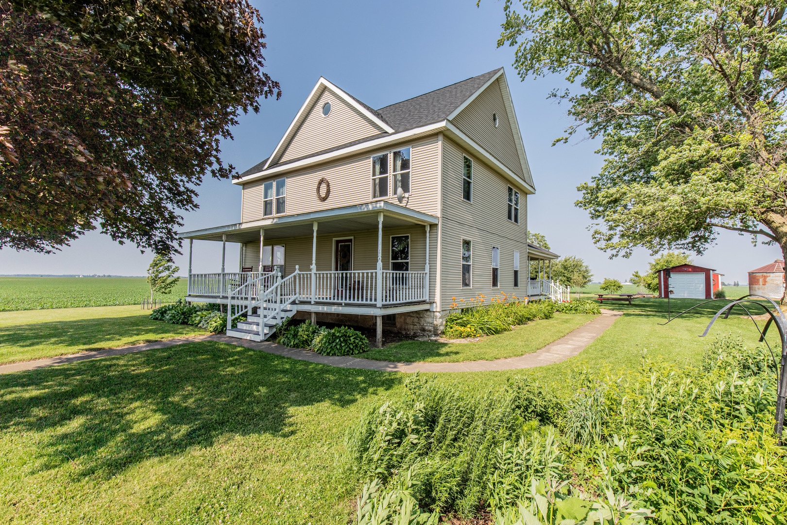 4116 E 13th Road, Earlville, IL 60518