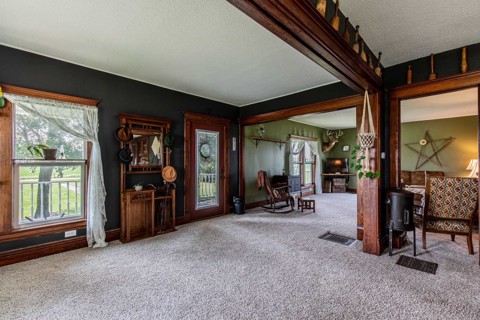 4116 E 13th Road, Earlville, IL 60518