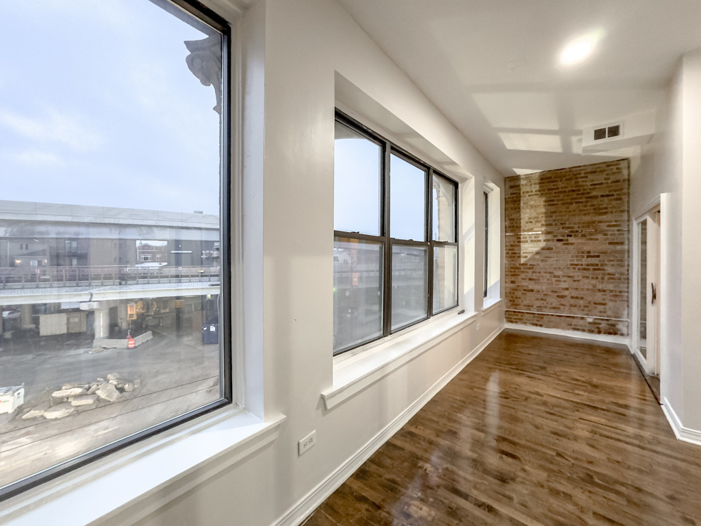 3345 N Clark Street #2, Chicago, IL 60657