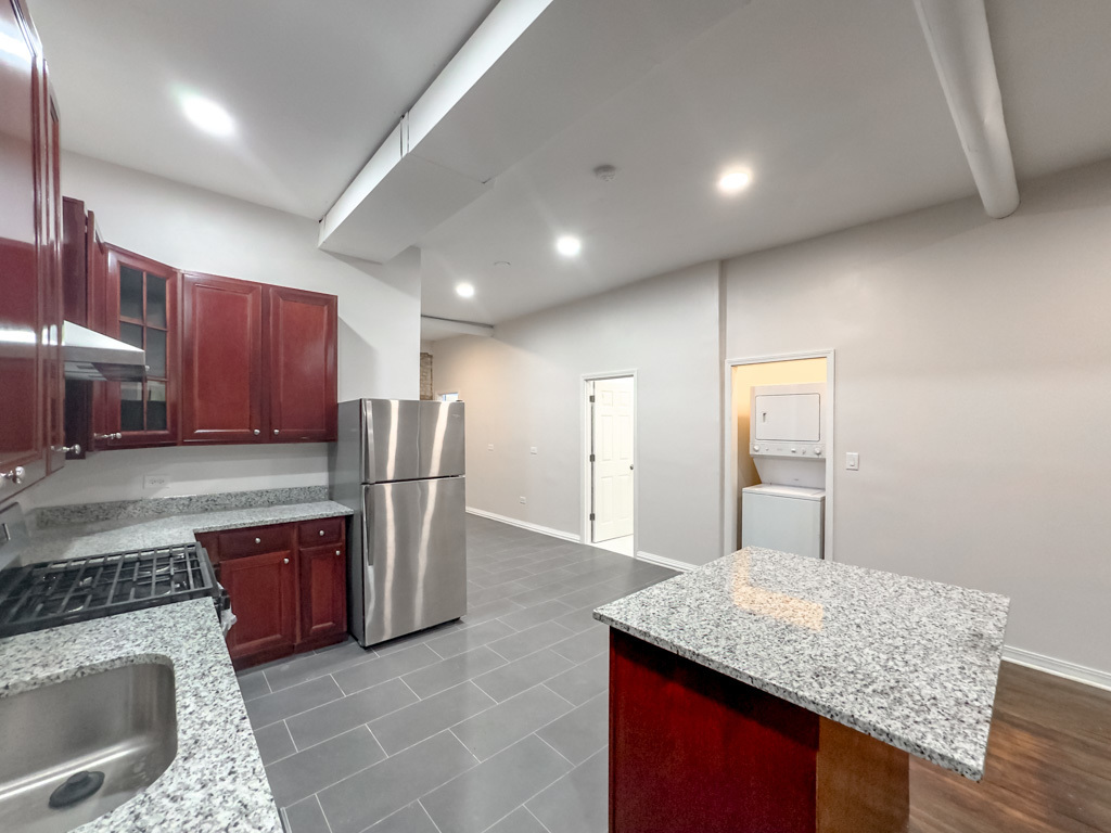 3345 N Clark Street #2, Chicago, IL 60657