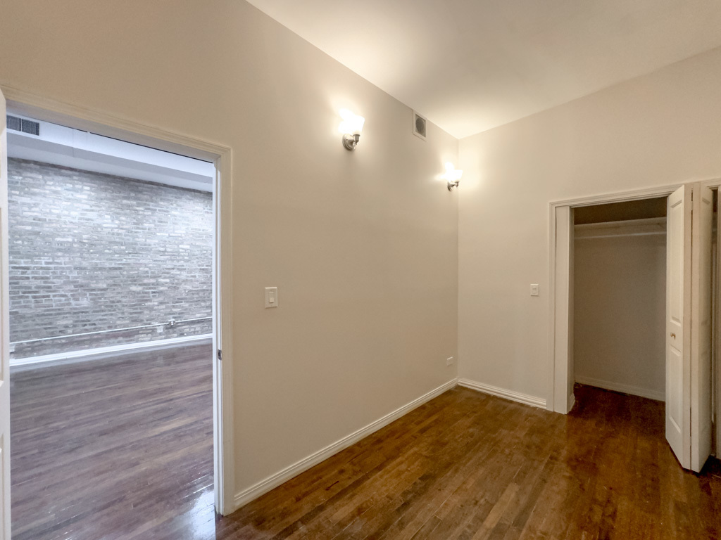 3345 N Clark Street #2, Chicago, IL 60657