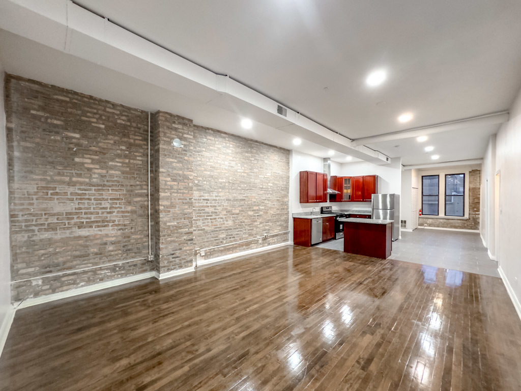 3345 N Clark Street #2, Chicago, IL 60657