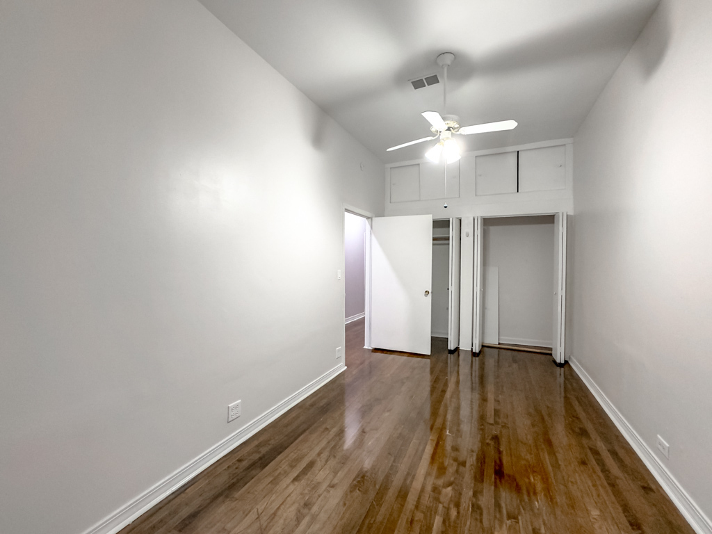 3345 N Clark Street #2, Chicago, IL 60657