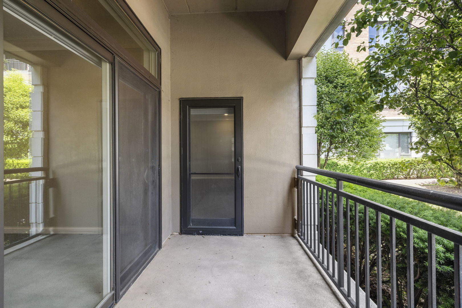 1000 Village Center Drive #103, Burr Ridge, IL 60527