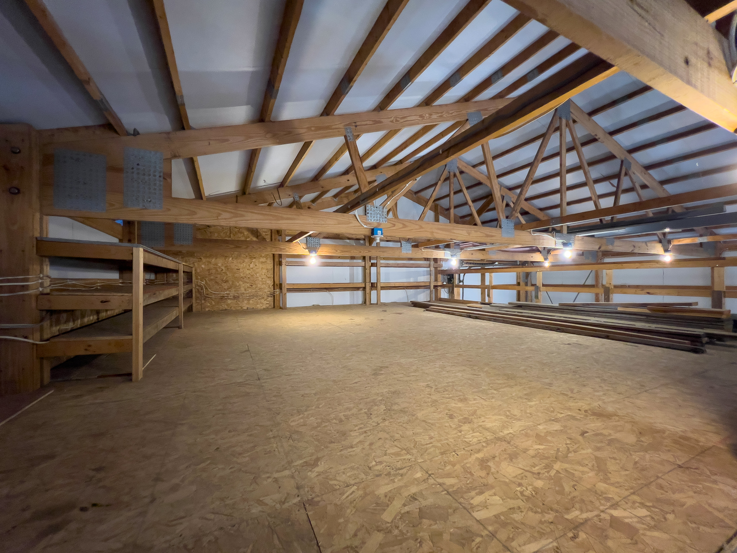 105 W C Street, Delavan, IL 61734