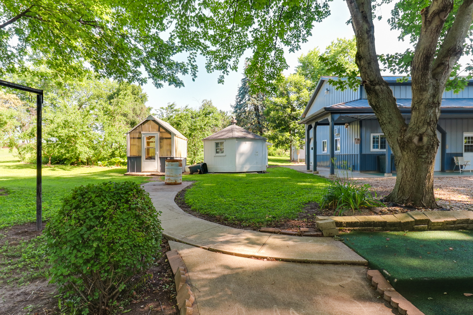 105 W C Street, Delavan, IL 61734