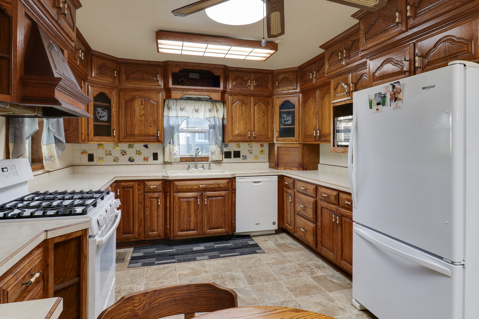 105 W C Street, Delavan, IL 61734