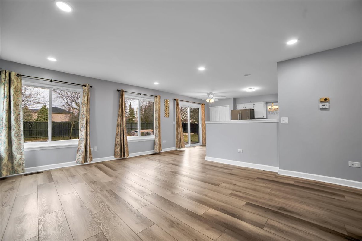 1758 Red Bud Road, Bolingbrook, IL 60490
