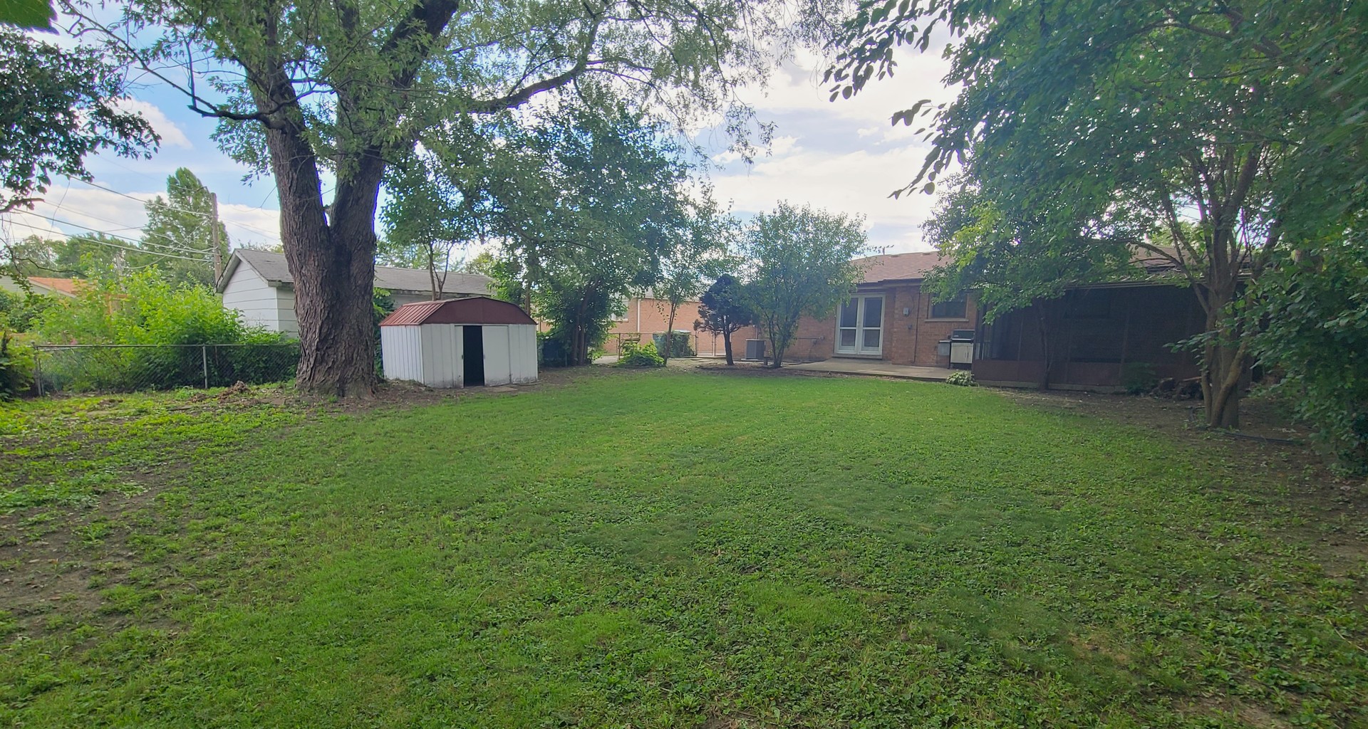 12801 W Playfield Drive, Crestwood, IL 60418