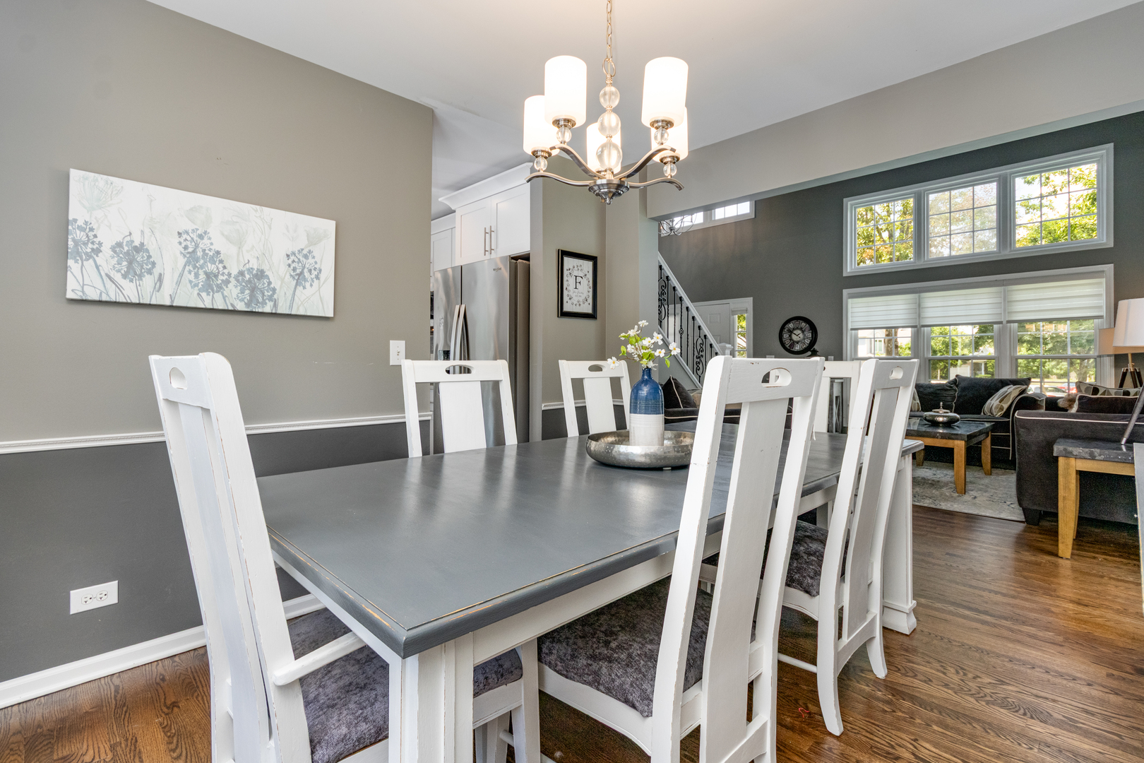 923 Christa Court, Elk Grove Village, IL 60007