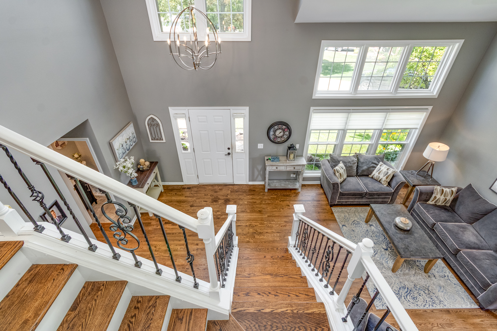 923 Christa Court, Elk Grove Village, IL 60007