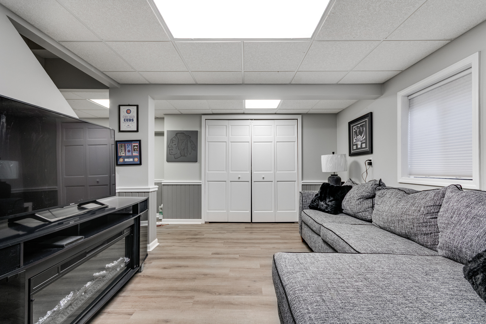 923 Christa Court, Elk Grove Village, IL 60007