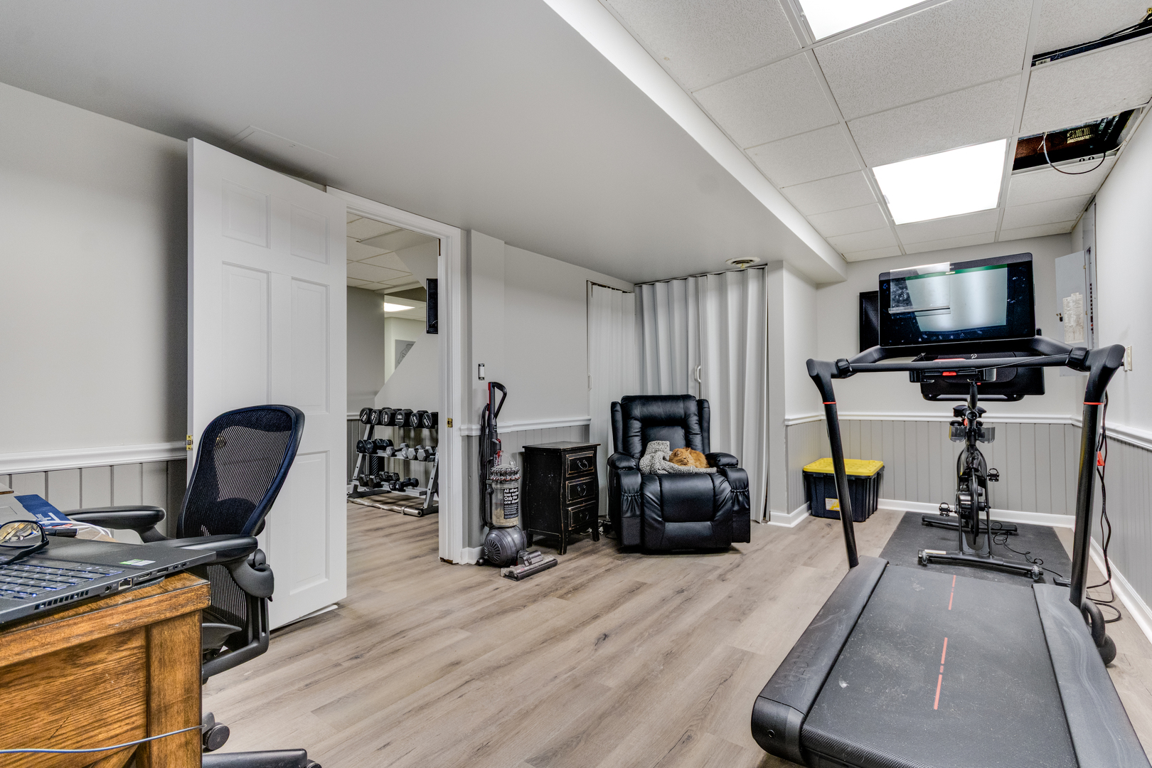 923 Christa Court, Elk Grove Village, IL 60007