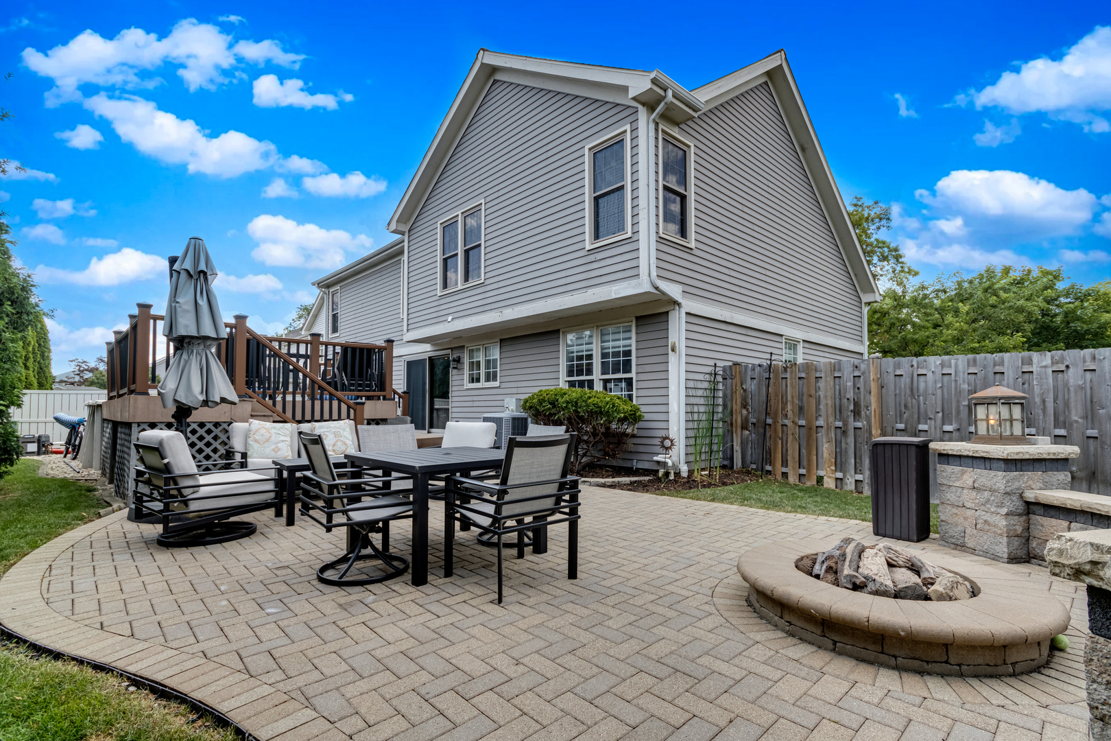 923 Christa Court, Elk Grove Village, IL 60007