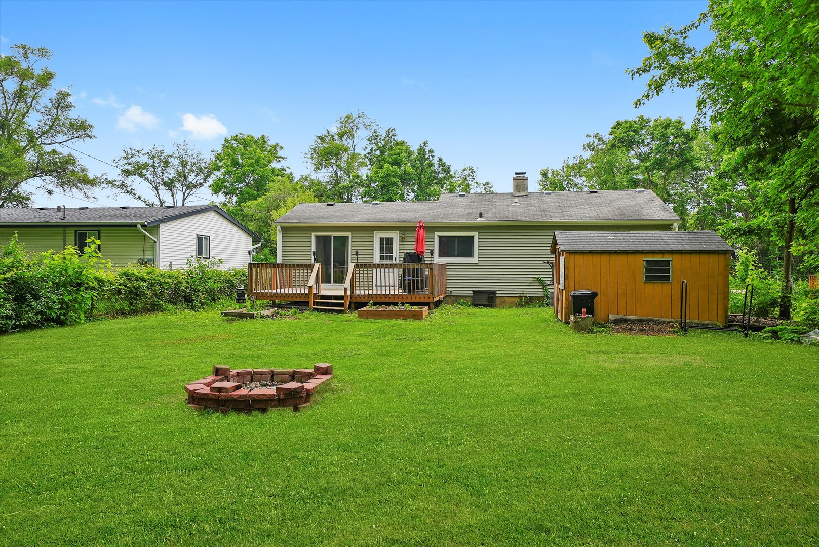 9111 Memory Trail, Wonder Lake, IL 60097