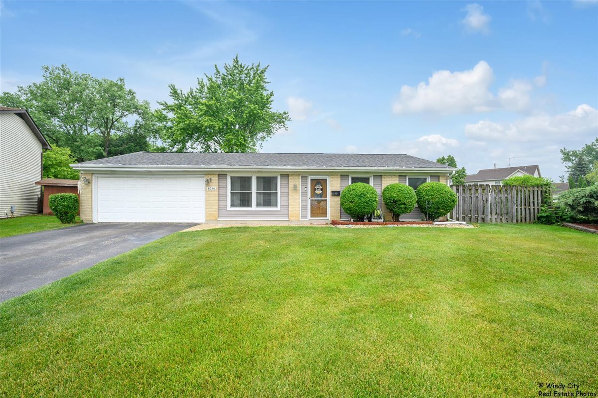 8246 N Applewood Court, Hanover Park, IL 60133