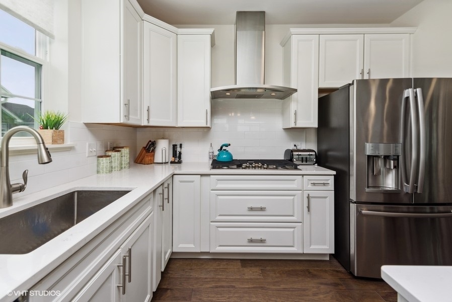 11820 Zenk Court, Huntley, IL 60142