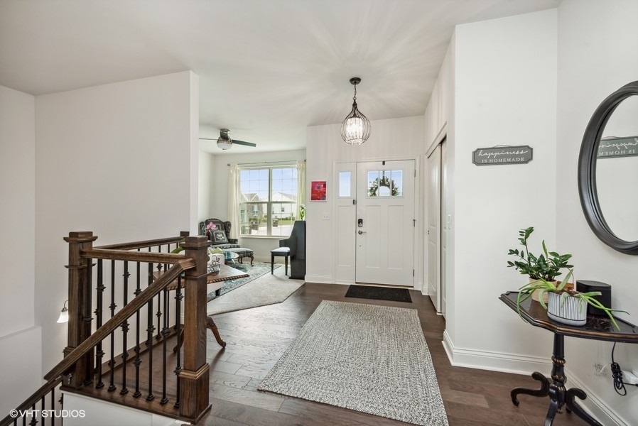 11820 Zenk Court, Huntley, IL 60142