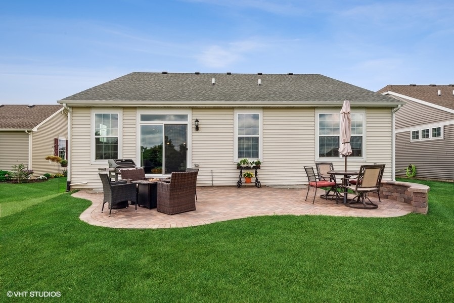 11820 Zenk Court, Huntley, IL 60142