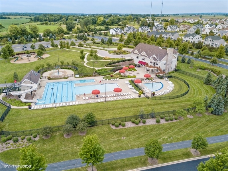 11820 Zenk Court, Huntley, IL 60142