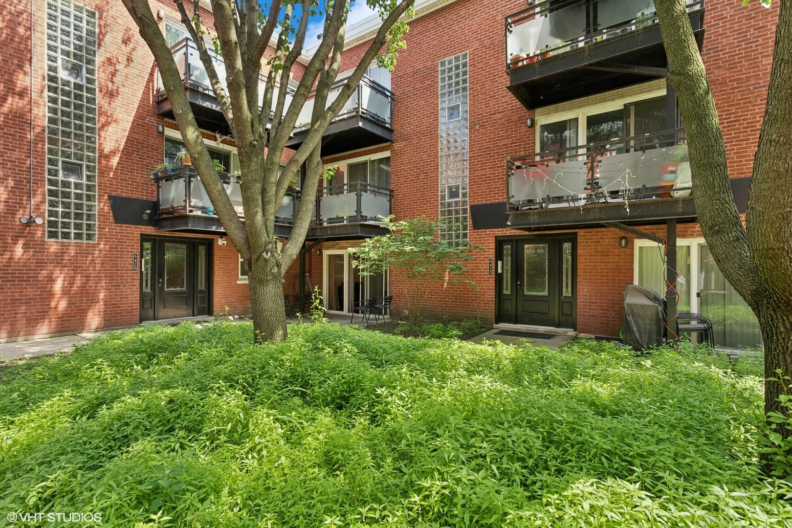 6427 N DAMEN Avenue #1E, Chicago, IL 60645