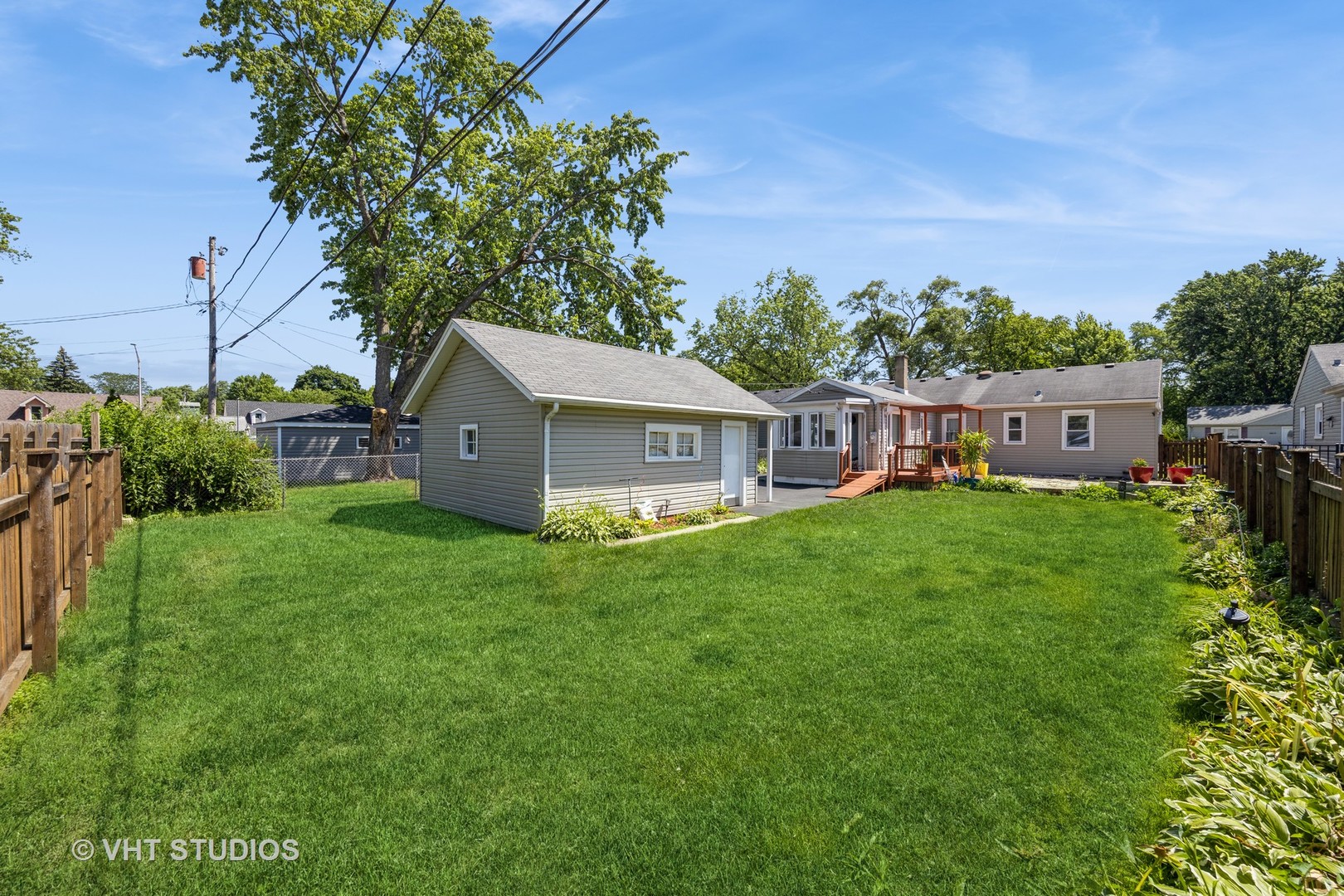 10008 S Tripp Avenue, Oak Lawn, IL 60453