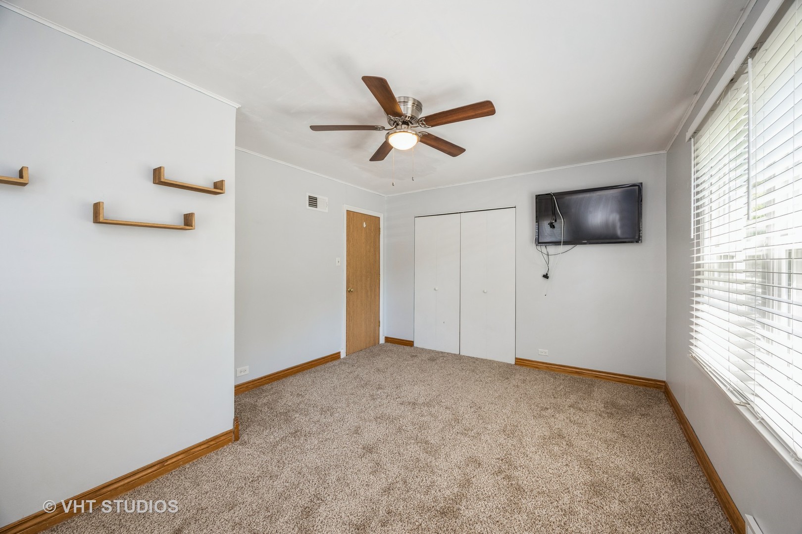 10008 S Tripp Avenue, Oak Lawn, IL 60453