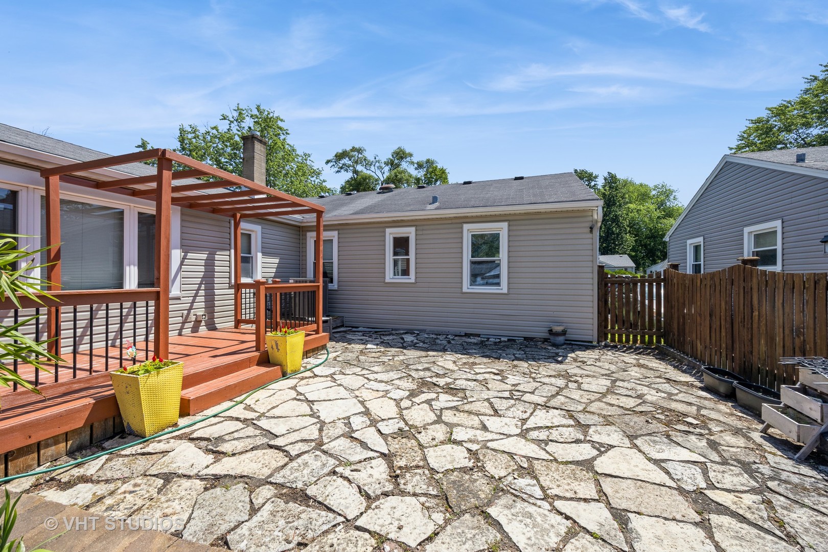 10008 S Tripp Avenue, Oak Lawn, IL 60453