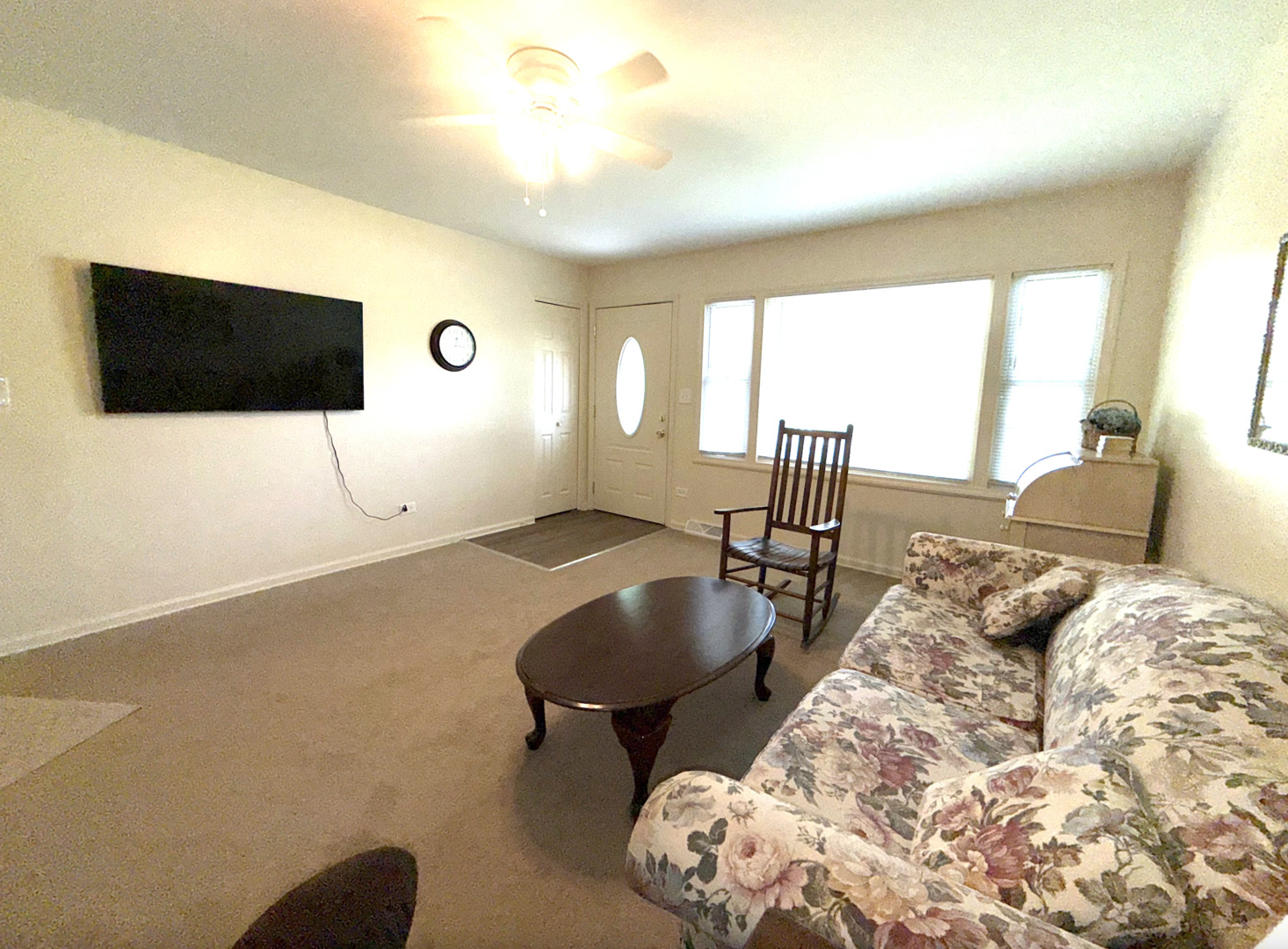 2924 Gideon Avenue, Zion, IL 60099