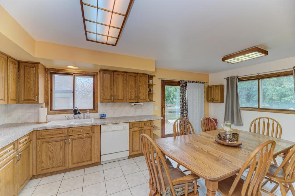 1795 JO ANN Lane, Addison, IL 60101