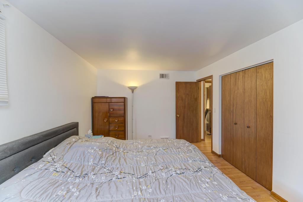 1795 JO ANN Lane, Addison, IL 60101